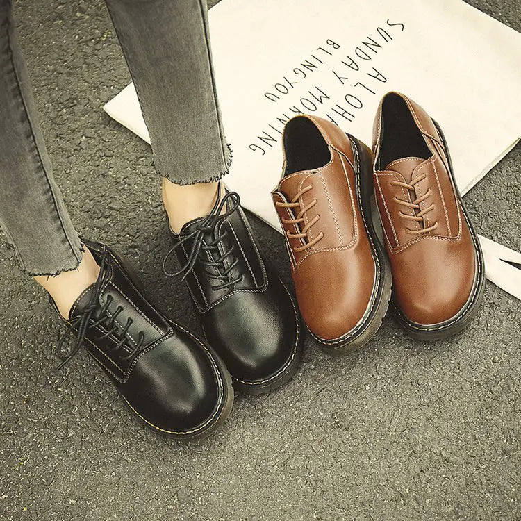 Stylish Retro Black Flat Leather Shoes for Women 2020